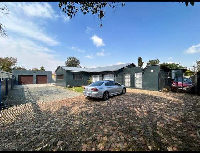 3 BEDROOM HOUSE FOR SALE IN DUNNOTTAR